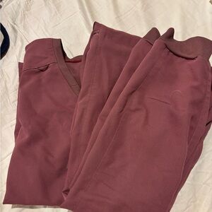 Fabletics Mauve scrub Set